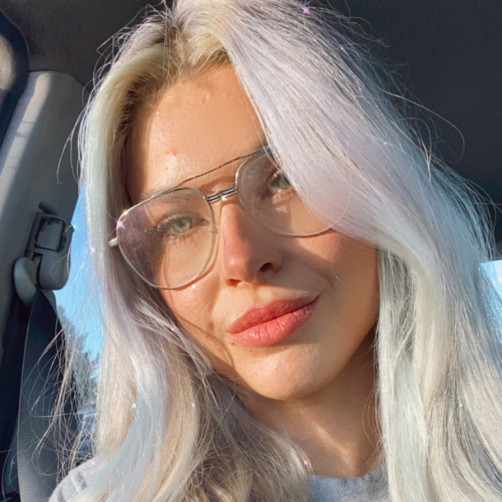 Meet your Posher, Kendra